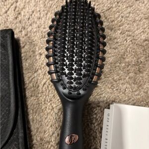T3 Black Heated Hair Brush